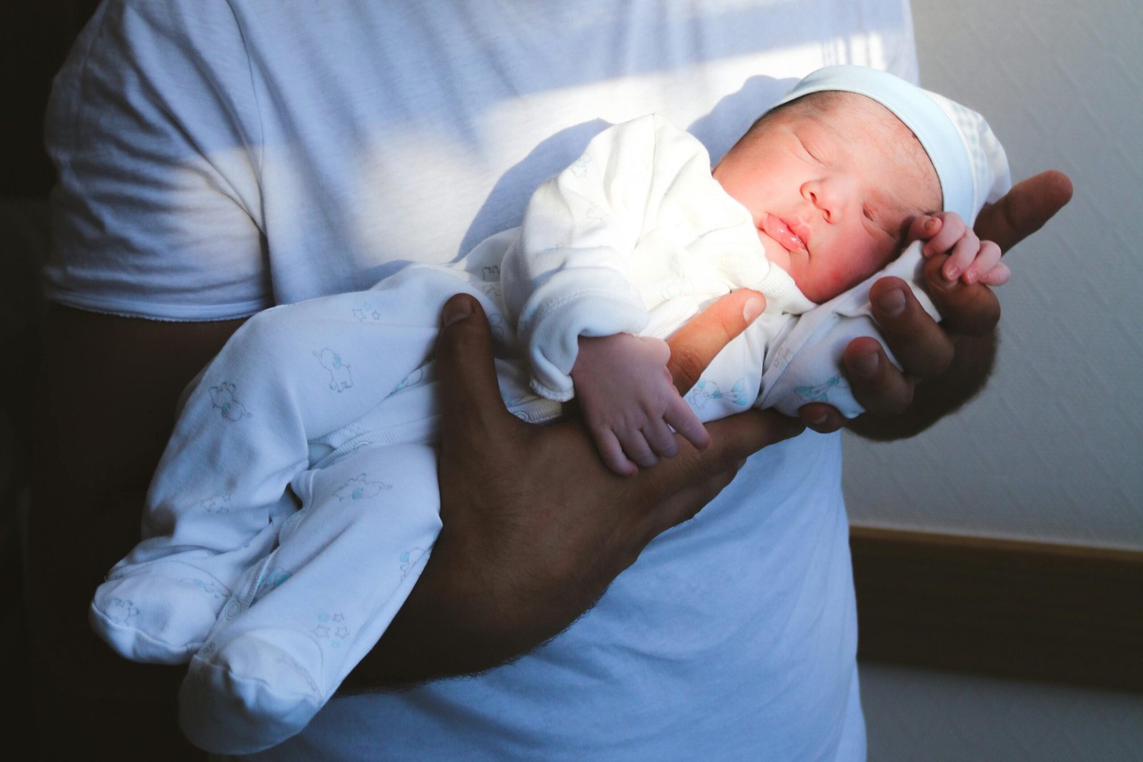 How Our Own Childhood Experiences Quietly Shape the Way We Parent