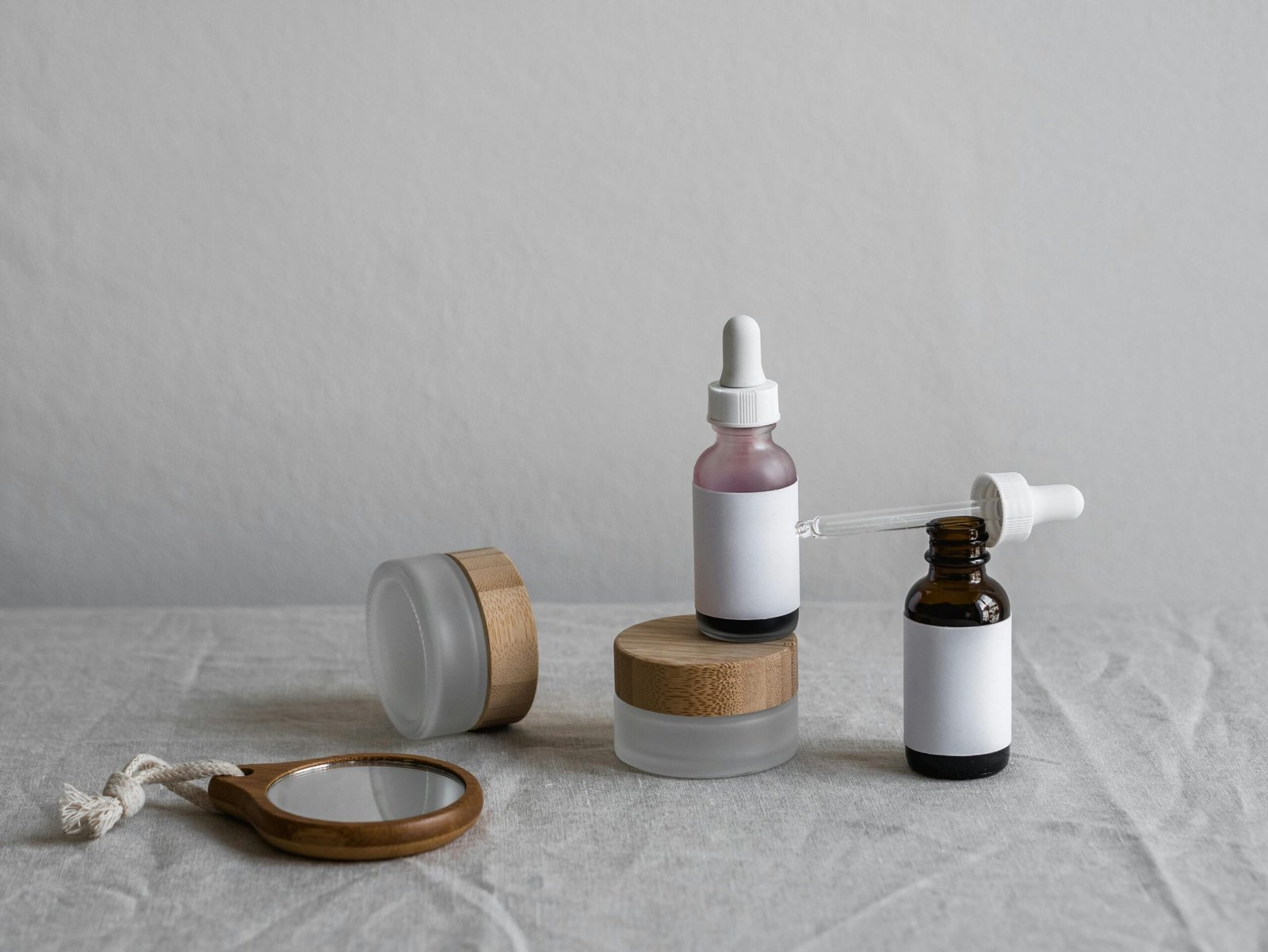 Retinol vs Bakuchiol: The Science Breakdown